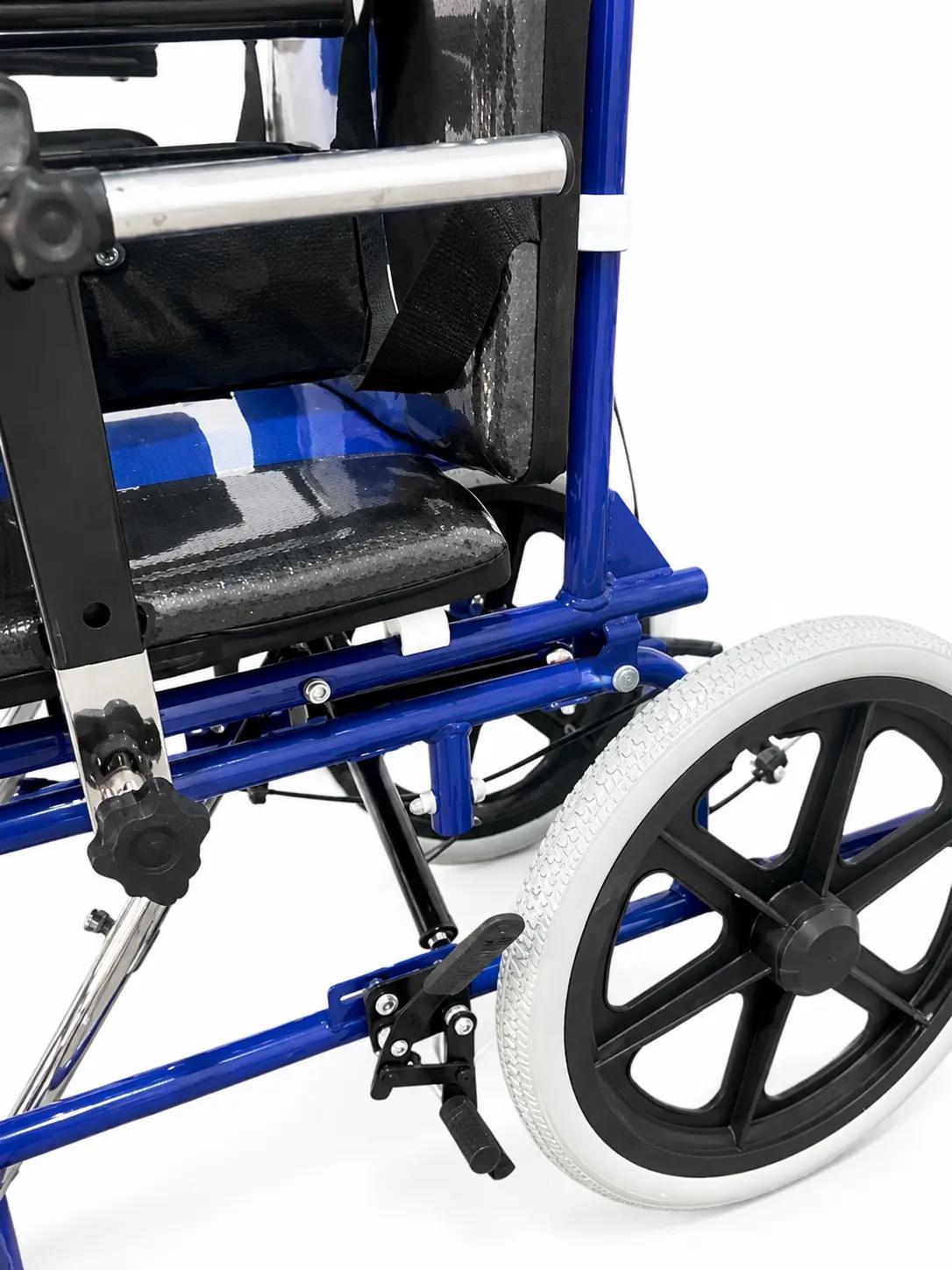 Fauteuil IMC bleu - detail roue, frein et chassis pour maintien renforce en Algerie